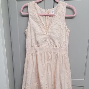 Gap Eyelet Embroidered V-Neckline Midi Dress Light Pink Size 8 Women Sun…